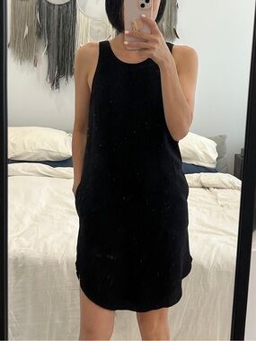 Aritzia Wilfred Black Classic Sleeveless Shift Dress XXS / XS